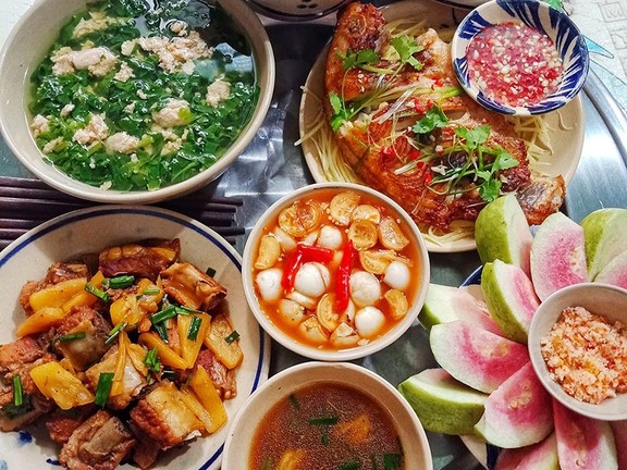 Quán Cơm Miền Tây Sáu Mến