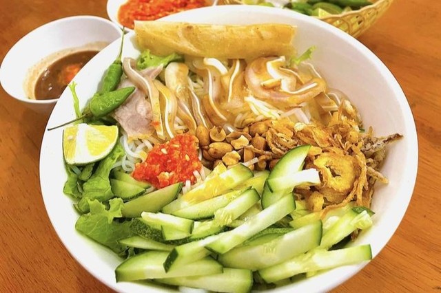 BÚN MẮM NÊM NGON QUY NHƠN - Bún Mắm Nêm & Bánh Cuốn - Chung Cư Xuân Thuỷ