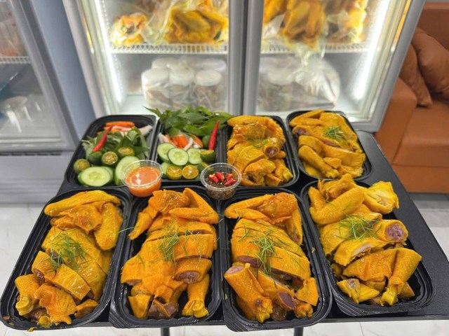 Gà Ủ Muối - Lê Thi Bủm Food - Mai Đình Dõng