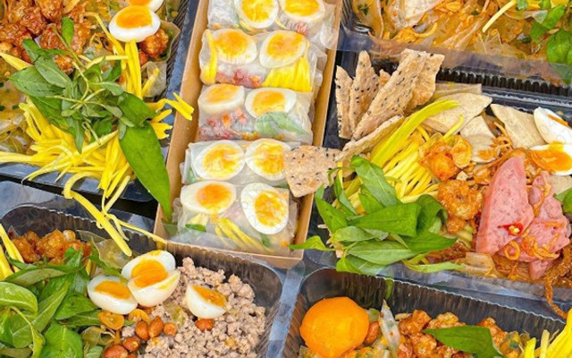 Ăn Vặt Bánh Tráng Trộn - Năm Châu