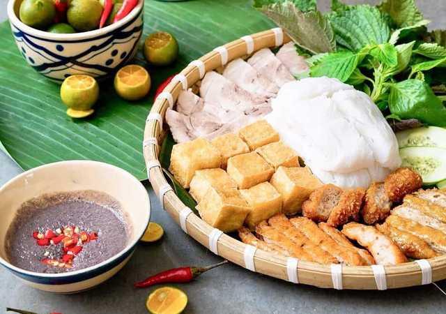 Bún Đậu Mắm Tôm, Mì Trộn & Ăn Vặt - Lan Anh Quán