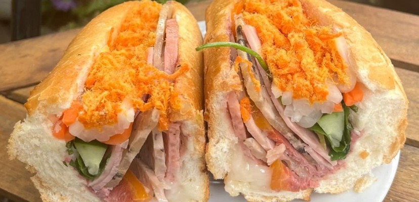 Bánh Mì Sài Gòn & Xôi Mặn - Tiệm 399 - Lê Quý Đôn