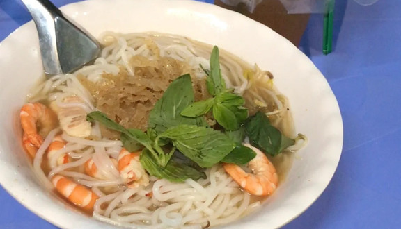 Cây Nho - Bún Nước Lèo - Trần Hưng Đạo