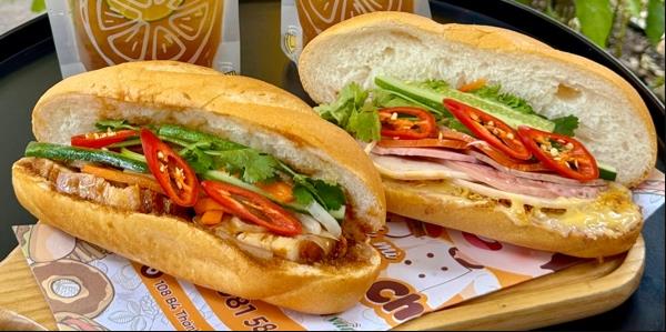 Bánh Mì Chú Chill - Bánh Mì Thịt & Bánh Mì Heo Quay Sài Gòn - 28 Ô Chợ Dừa