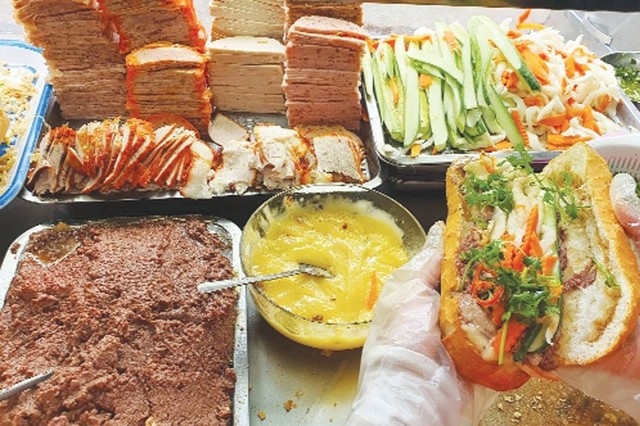Bánh Mì Sài Gòn Thanh Diệu - 24 Nguyễn Lương Bằng