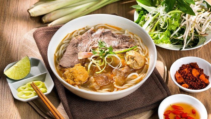 Nhà Hàng Hoàng Lan Quán - Bún Bò Huế, Bún Hải Sản & Mỳ Cay