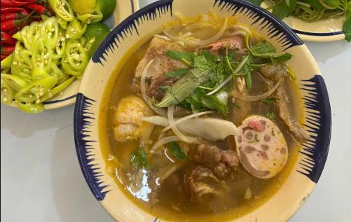 Bún Bò Sài Gòn - 112 Lê Văn Quới