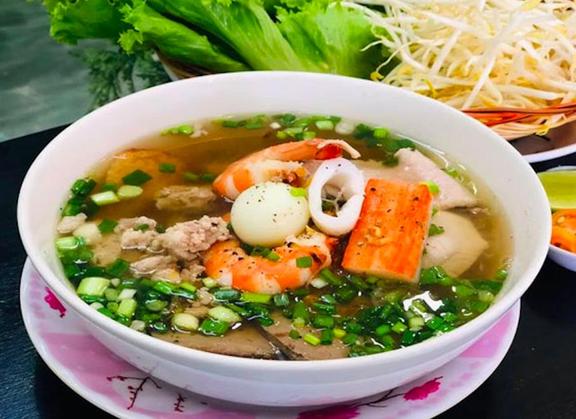 Thủy Hủ Tíu - Bình Trị Đông