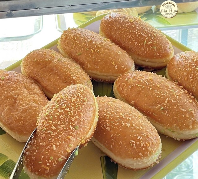 Tiệm Bánh Gia Huy - Phạm Thái Bường