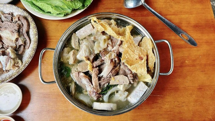 Lẩu Bò Xuân - Võ Thành Trang