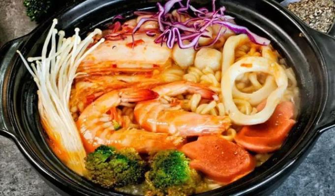 Phương Linh Nướng Xiên - Mỳ Cay, Bánh Mỳ Lạng Sơn & Lẩu