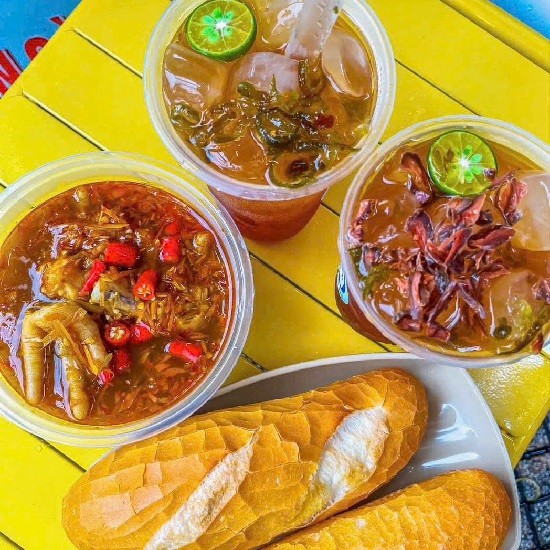 Chân Gà Xào Cay Chú Ry - 194 Tăng Bạt Hổ