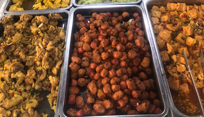 Quán Cơm Thành Gấm - Cơm Thập Cẩm - Ngõ 149 Trâu Quỳ