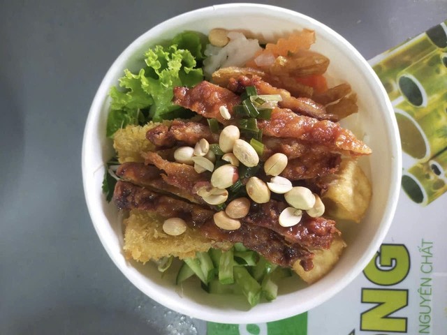 Dâu Tây Quán - Phùng Hưng