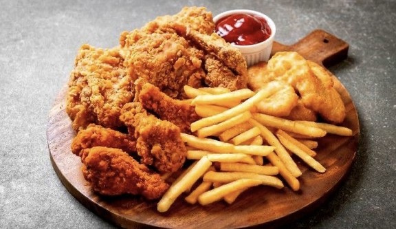 HAHA Gà Rán, Cơm Cuộn & Trà Sữa - Tân Bình