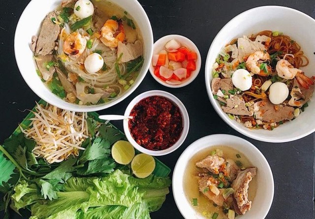 Hủ Tiếu & Mỳ Nam Vang (Đặc Biệt Sá Sùng) Du Ký - 308 Đống Đa
