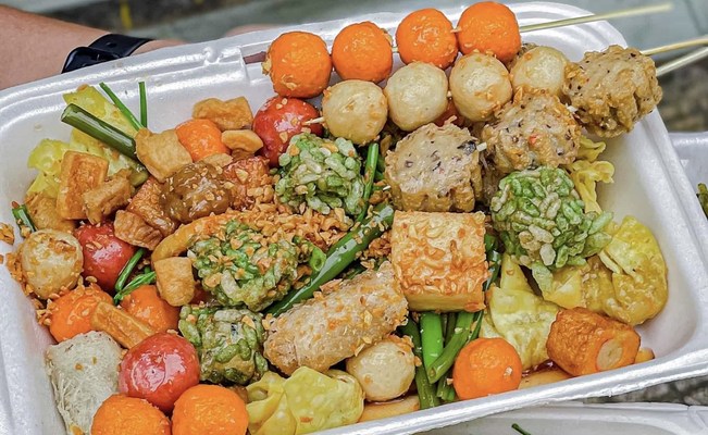 Ăn Vặt Cu Bi - Bánh Tráng, Mì Trộn Indomie & Bánh Bao