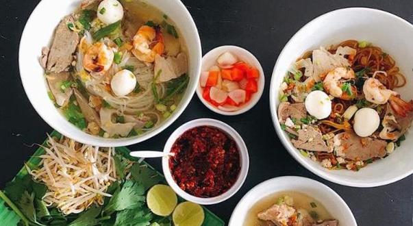 Hủ Tiếu Cây Me & Ram - Cô Thanh