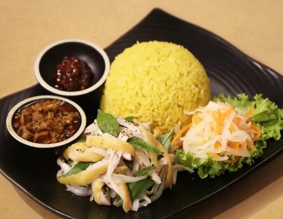 Phở & Cơm Gà Hội An - Huy An