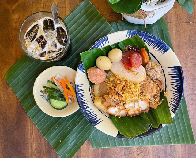 Xôi Trúc - 169 Lê Đình Dương