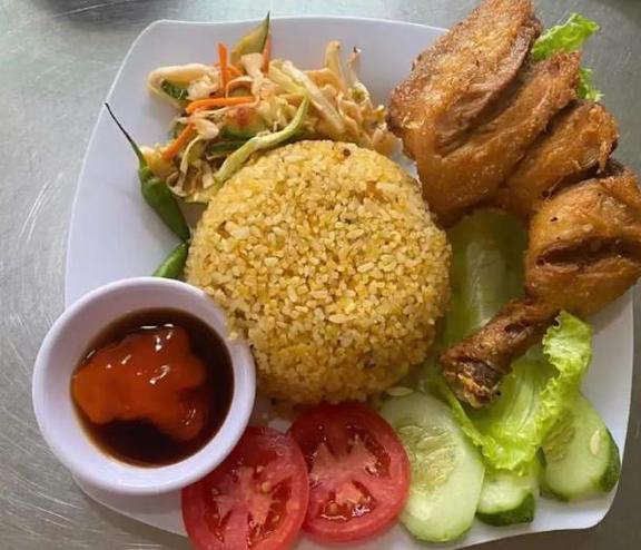 Cơm Chiên Gà Xối Mỡ Ngọc Anh - Nguyễn Văn Linh