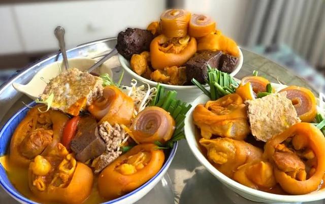 Bún Riêu Cua - Trà Tắc Xí Muội Bình Phú