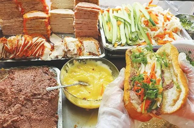 Bánh Mì Cô Nga - 165 Lưu Hữu Phước