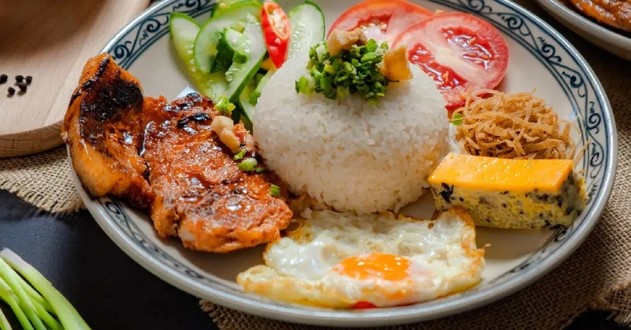 Cơm Tấm Sườn Nướng Linh Linh - 180 Hồ Sen