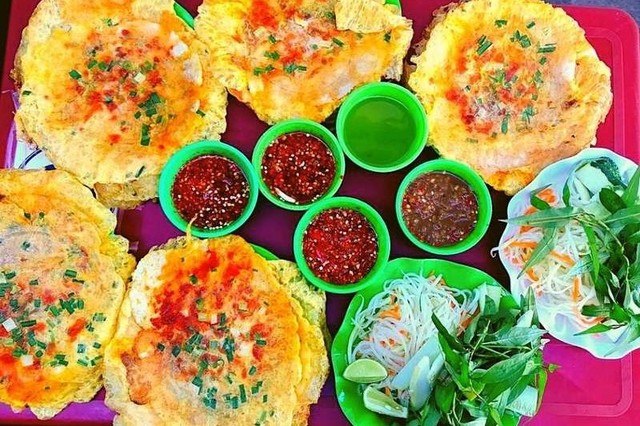Bánh Ép Huế - Ngân Hà 2 - 50 Hoàng Minh Thảo