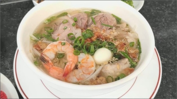 Hủ Tiếu Nam Vang Bayon - 72B Yersin