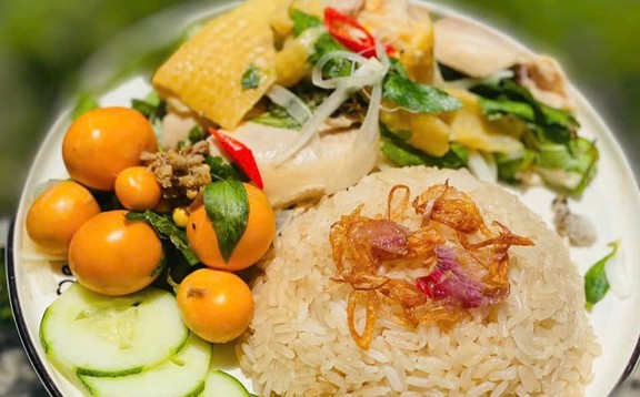 Nga Quán - Cơm Gà Xé & Miến Xào, Mỳ Xào