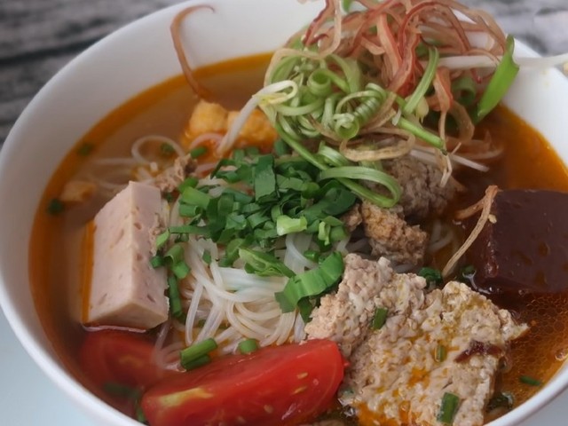 Quán Lan Anh - Nguyễn Văn Quá