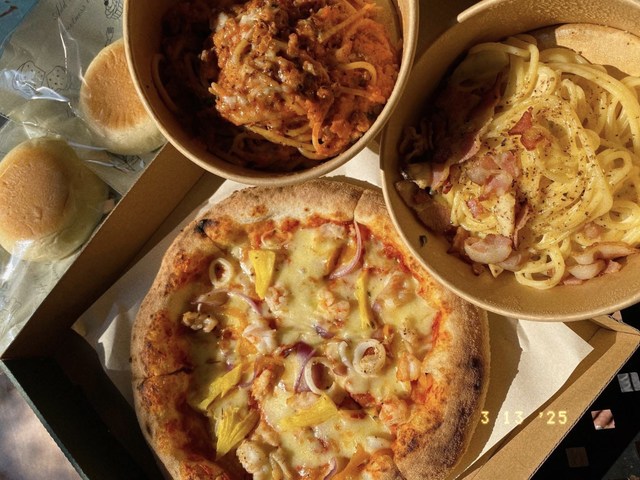 Tiệm Pizza Thủ Công - Hố Nai