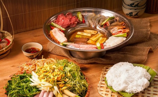 QUÁN SAY 2 - Điểm Tâm Sáng Hủ Tiếu Mực, Bún Hải Sản Bề Bề & Món Nhậu Bình Dân Lẩu Mắm