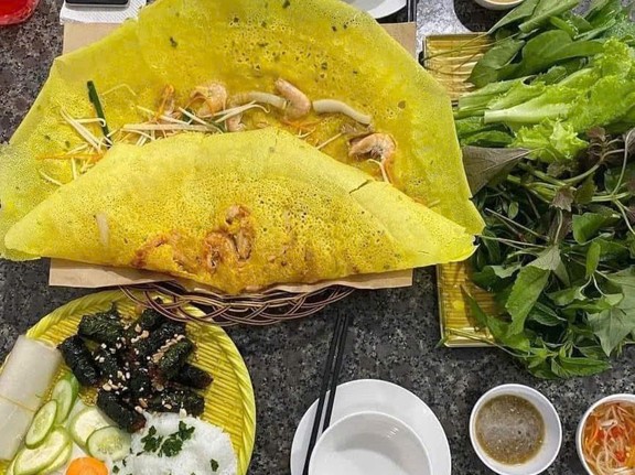 Bánh Xèo Sáu Đèo 2 - Lê Văn Phẩm