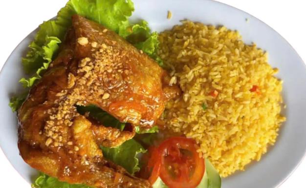 Cơm Gà Xối Mỡ - Huỳnh Gia Ký - Linh Đông