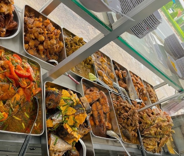 Cơm Phần, Coffee & Đặc Biệt Lẩu Cua Đồng - Đại Thắng