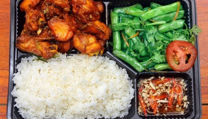 Giang Sáu - Cơm Sườn & Cơm Bình Dân - Đinh Công Tráng