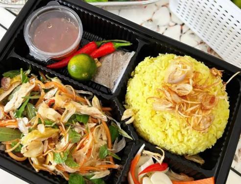 Cơm Gà Hương - 221B Trần Phú