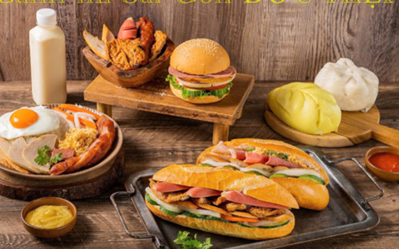 Bánh Mỳ Pate Cột Đèn Chính Hiệu Lão Trọc - 452 Bạch Mai