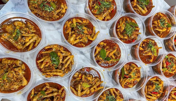 Chân Gà Xào Cay Chú Thành - 172 Phan Đình Phùng