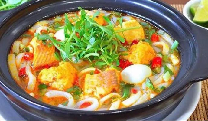 Bánh Canh Cá Lóc Thố Đất 1994 - 82 Hoàng Diệu