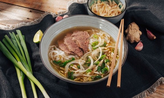 Phở Cà Phê Lựu - Ngã Ba Thành Thái Hoàng Văn Thụ