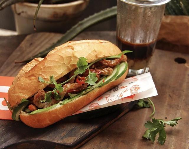 Bánh Mì, Xôi & Bún Thịt Nướng - Cầu Diễn