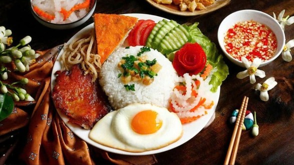 Cơm Sinh Viên Út Duyên - 131 Hoàng Văn Thụ