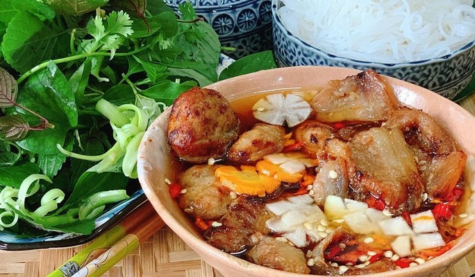 Quán 88 - Bún Chả Hà Nội & Giò Heo Giả Cầy