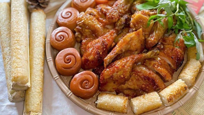 Gà Quay Cơm Lam - Tiểu Nhị