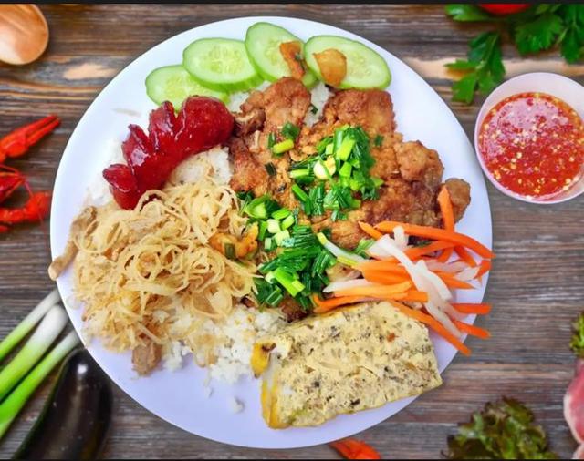 Tiệm Cơm Nhà Mee - Long Thành
