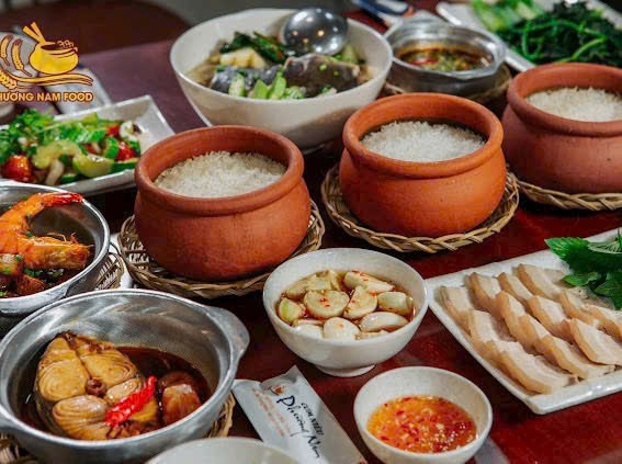 Cơm Văn Phòng - 393 Trần Hưng Đạo