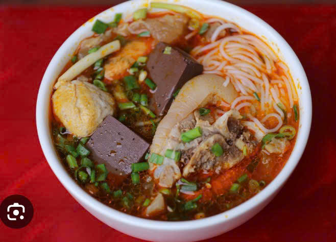 Quán Cơm Huế - 70 Hữu Nghị